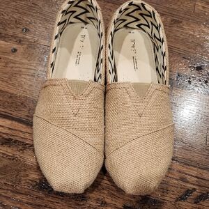 Toms Natural/Tan Burlap Slip-On Flats